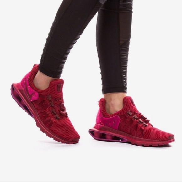 Nike Shoes - NEW NIKE Women’s Shox Gravity Floral Sneaker